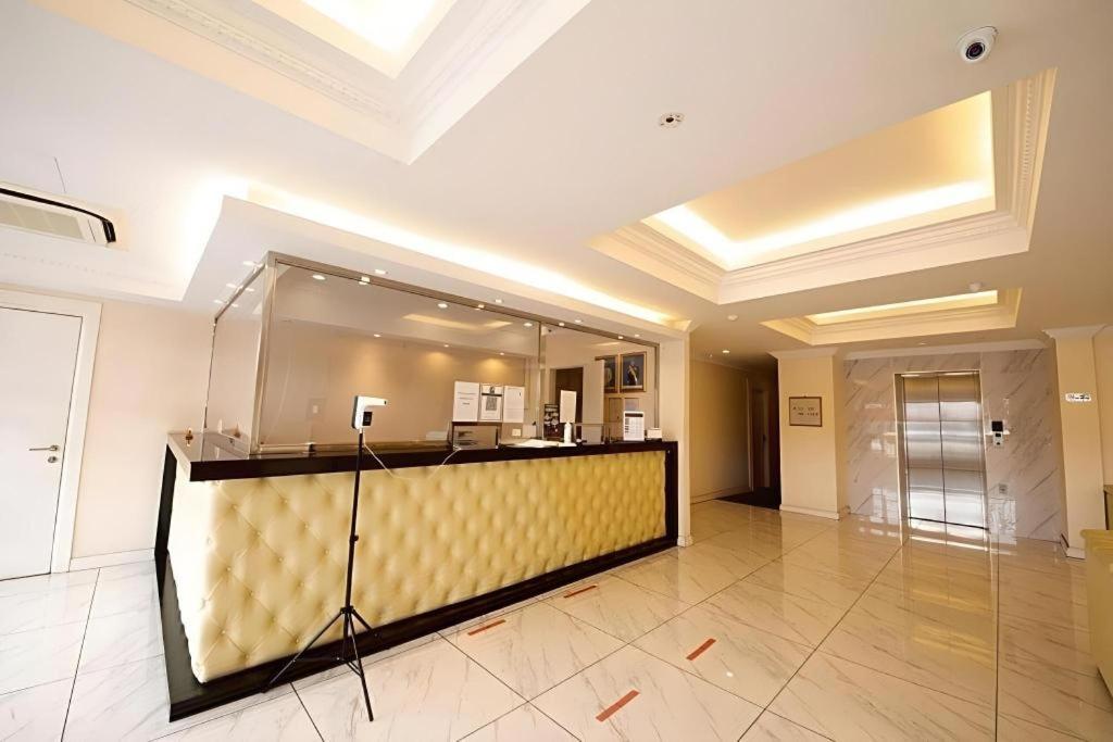 Ritzton Hotel Johor Bahru Exterior foto